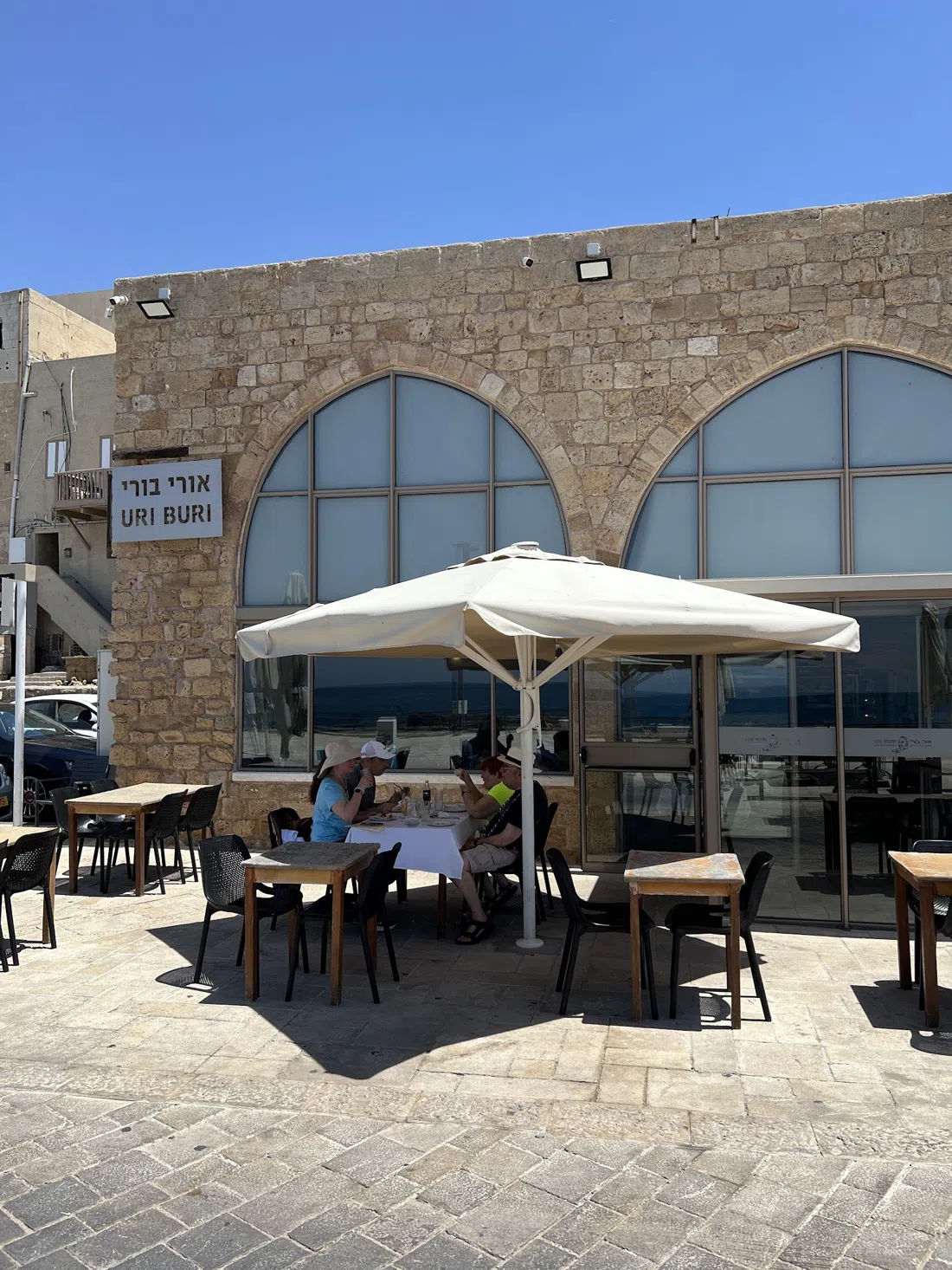 Uri Buri, Tel Aviv