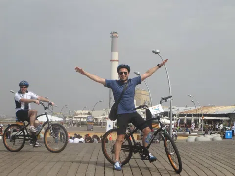 Riding the Tayelet from Tel Aviv Port Down to Jaffa