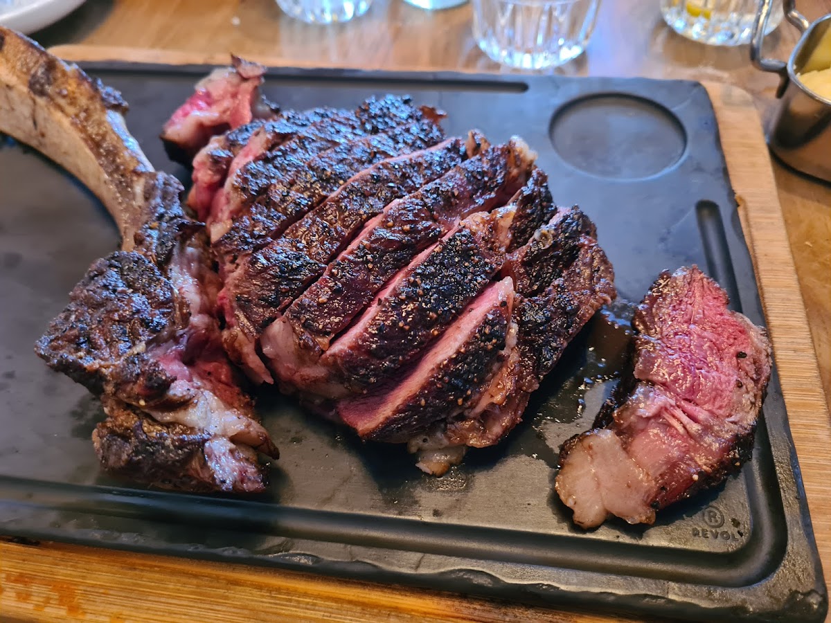 Hudson Brasserie — photo 3